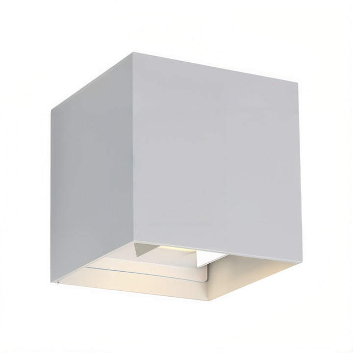 Luvikno | LuxeLumen Water Resistant Wall Lamp | Adjustable beam angle for optimal lighting