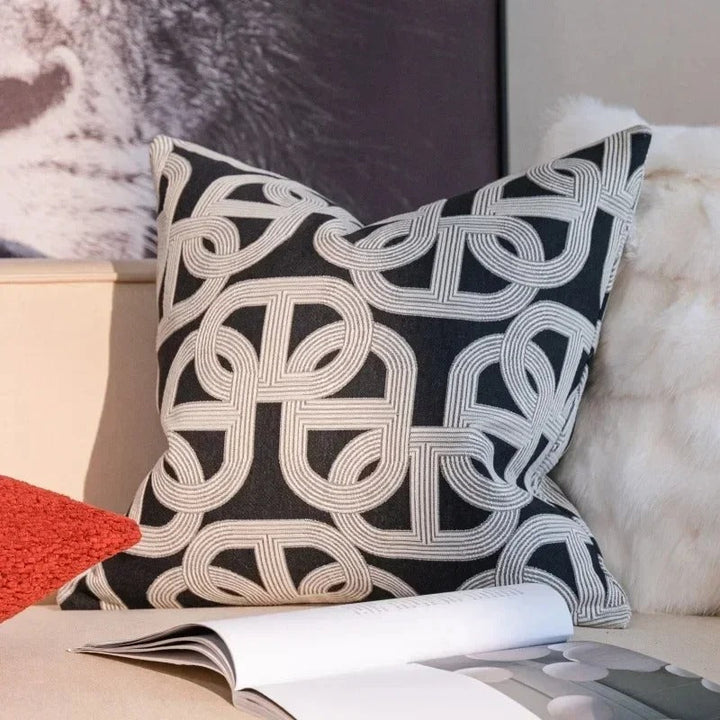 Luvikno | VelvetGlow Putetrekk - Dobbeltsidig Geometrisk Putetrekk av Luksus Jacquard