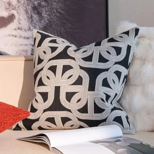 Luvikno | VelvetGlow Putetrekk - Dobbeltsidig Geometrisk Putetrekk av Luksus Jacquard