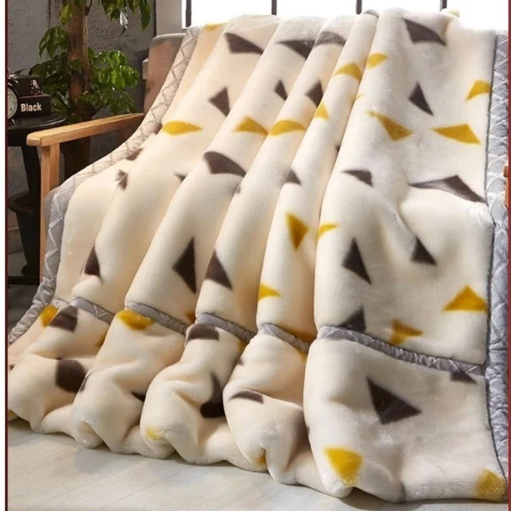 LuxuryWarmth – King Size Duvet for Winter Comfort Luvikno