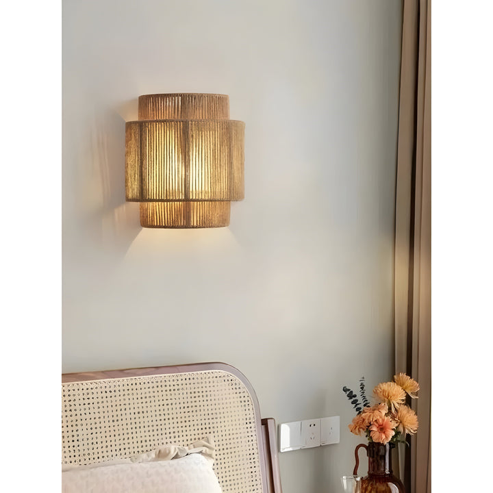 Moderne Rattan Vevd Vegglampe - WeaveGlow | Luvikno