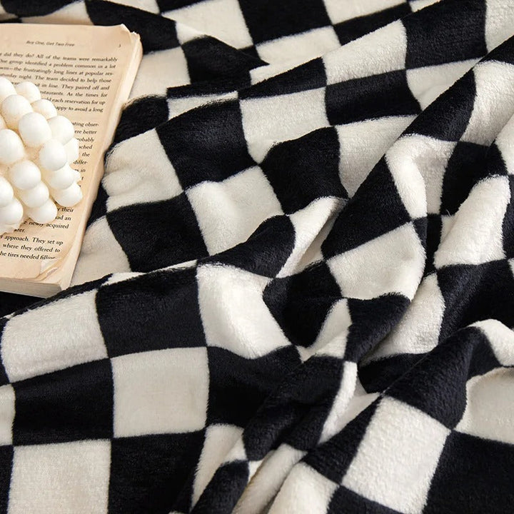 Tessellé Throw – Luxe Koral Fløyelspledd Luvikno