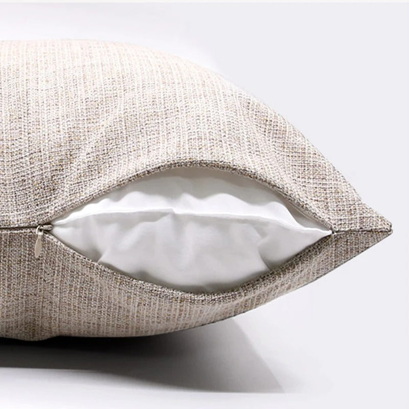 Luvikno | ImperialRest Putekappe - Elegant Linputekappe med Lekne Tresser for Ethvert Rom