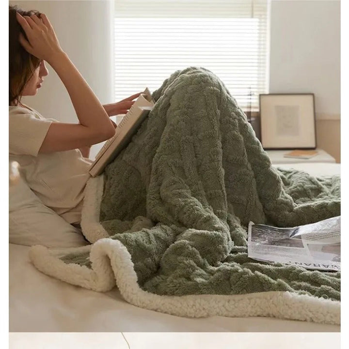 Luvikno | Tykk lammeull vinter fleece teppe - LuxyCozy