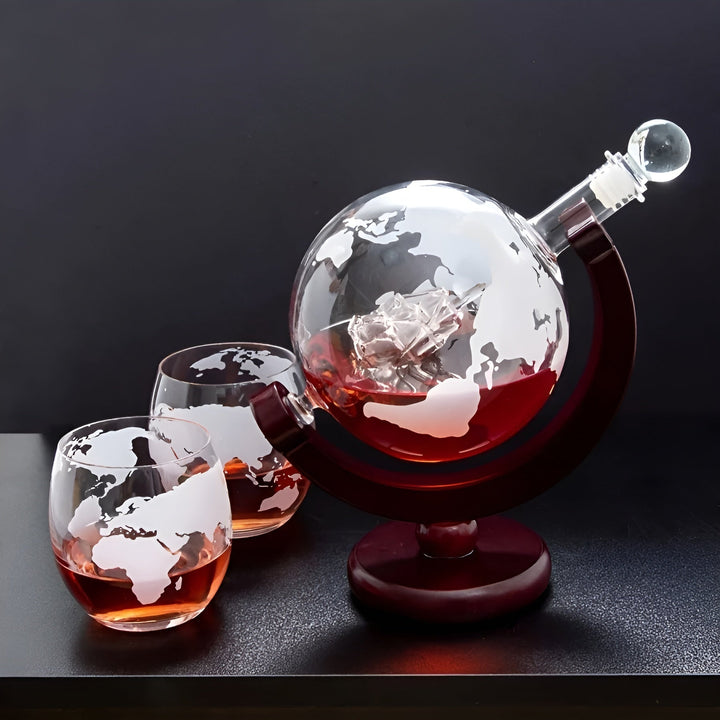 Whisky Karaffel Sett i Globusform – Luviknoyfri Karaffel med Tre Stativ | Inkluderer 2 Whisky Glasser | Luvikno