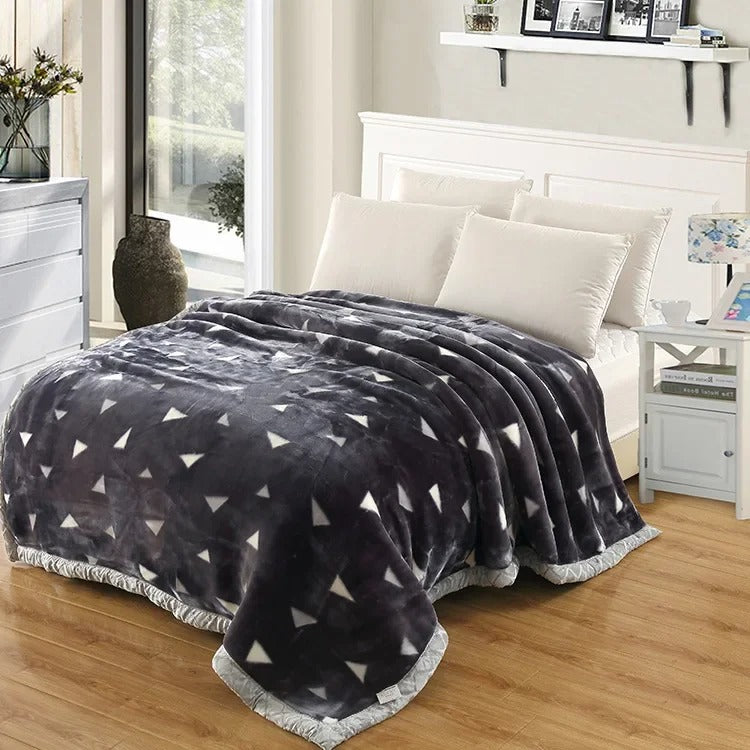 LuxuryWarmth – King Size Duvet for Winter Comfort Luvikno