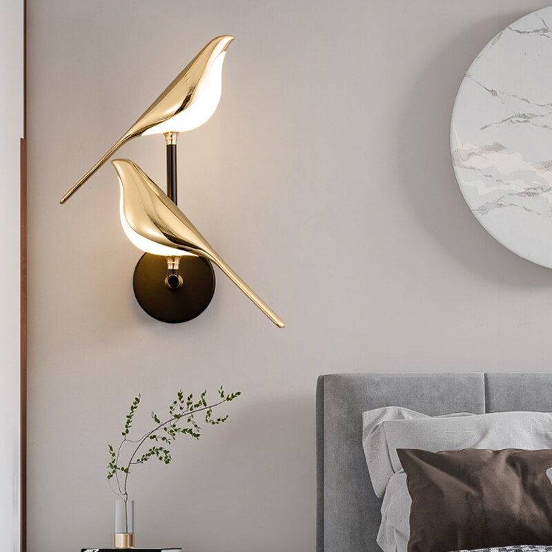 Skandinavisk LED vegglampe med fuglemotiv - Moderne dekorativ vegglampe for stilfull veg belysning | Luvikno