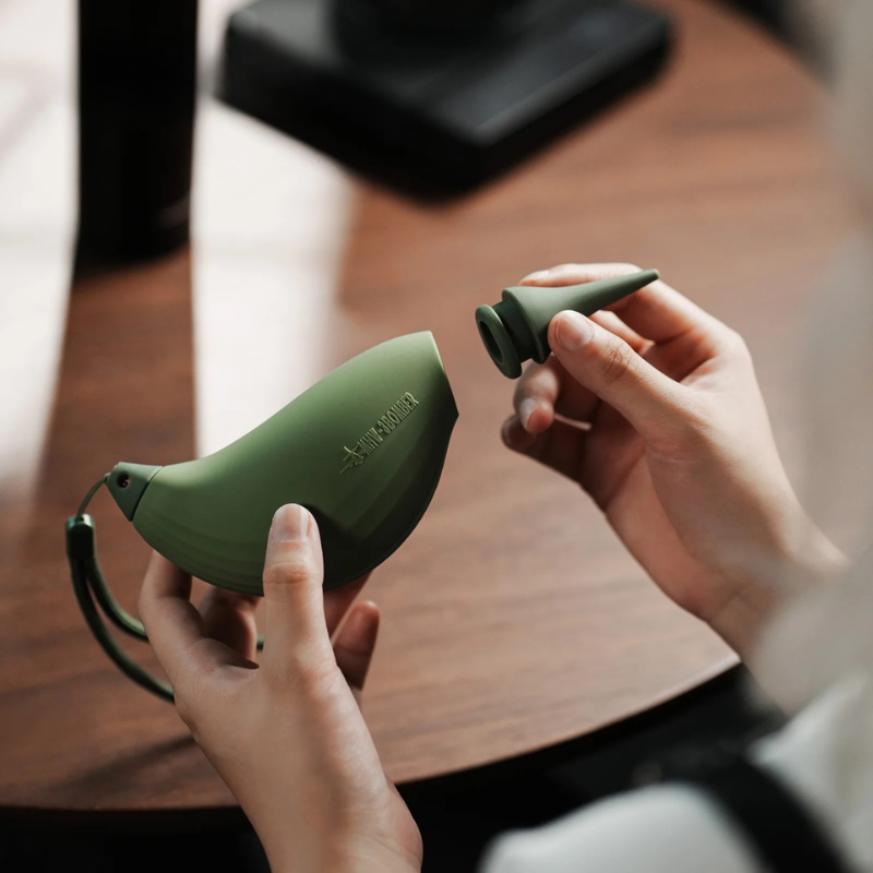 Manual Bird Air Blower Dust Cleaner Multi-Purpose Coffee Cleaning Tool | Luvikno