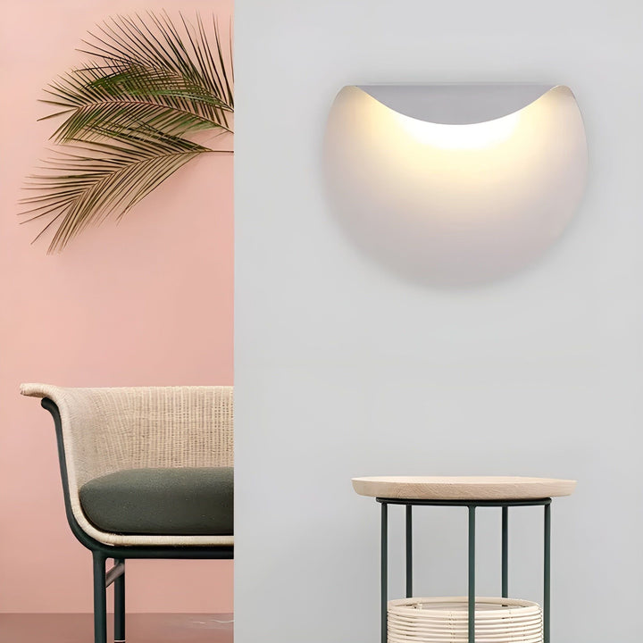 Minimalist Vegglampe med Myk, Ambient Lys Luvikno