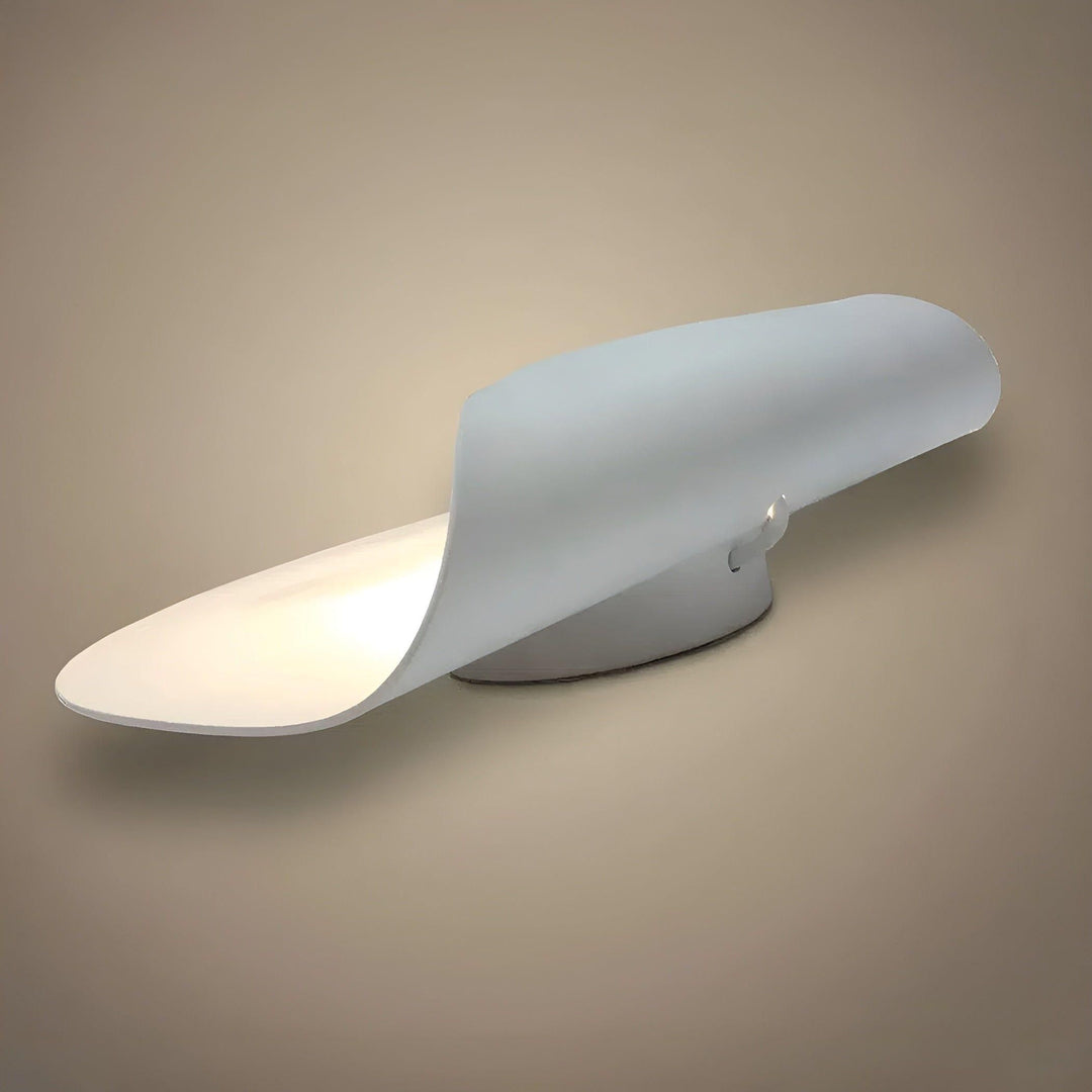 Minimalist Vegglampe med Myk, Ambient Lys Luvikno