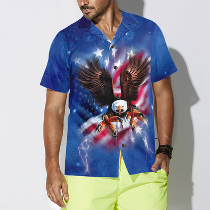 Luvik | Joulun hawaijipaidat miehille ja naisille Hyperfavor, lentävä kotka Amerikan lipulla nappipaita lyhythihainen