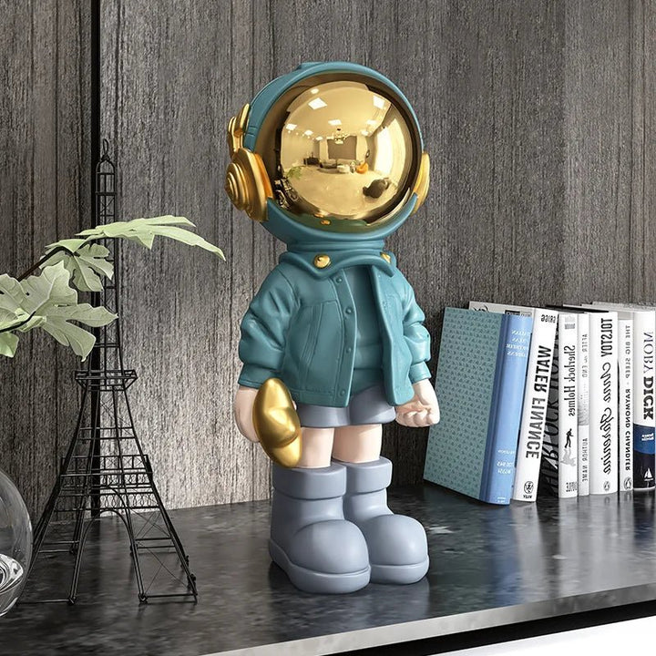 Moderne moderne astronautstatue i gullbelagt harpiksdekor | Luvikno