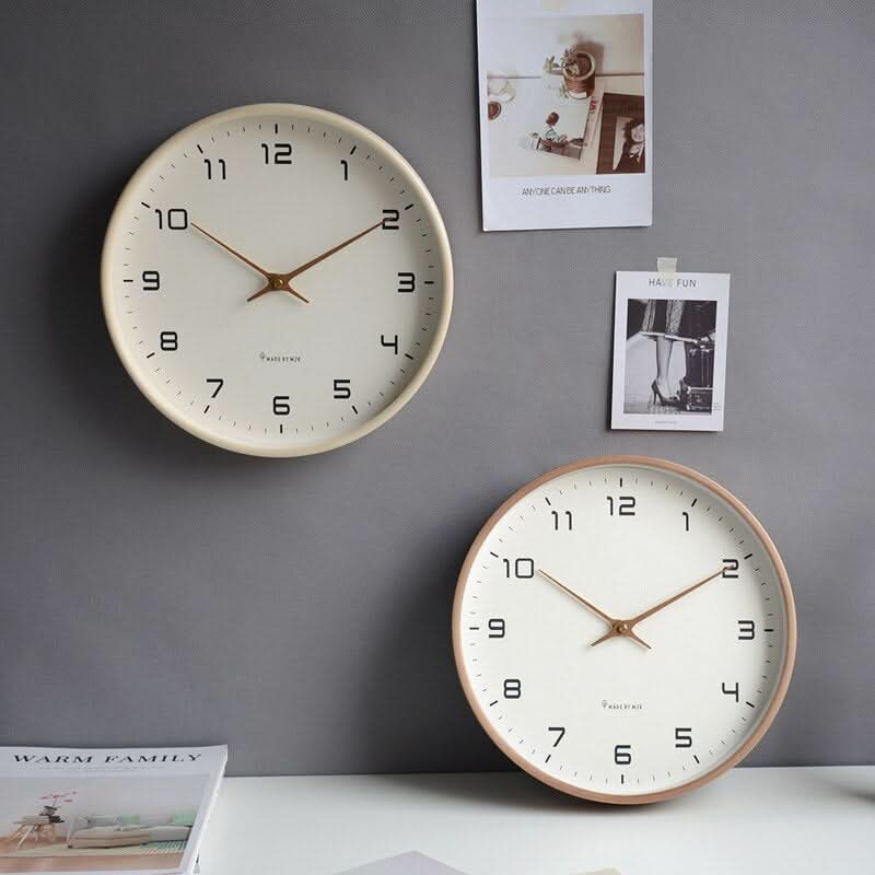 NordicTime Treveggur Klokke Stille Skandinavisk | Luvikno