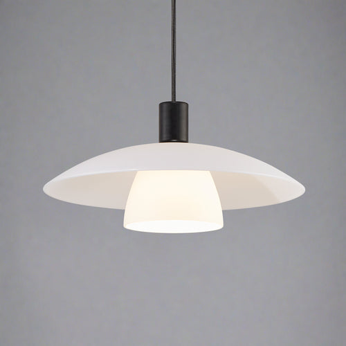 Ezri Pendellampe Klassisk Skandinavisk Design | Luvikno