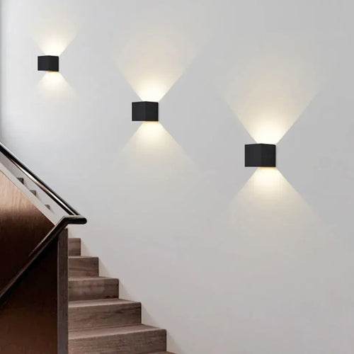 Luvikno | Oppladbar vegglampe med sensor