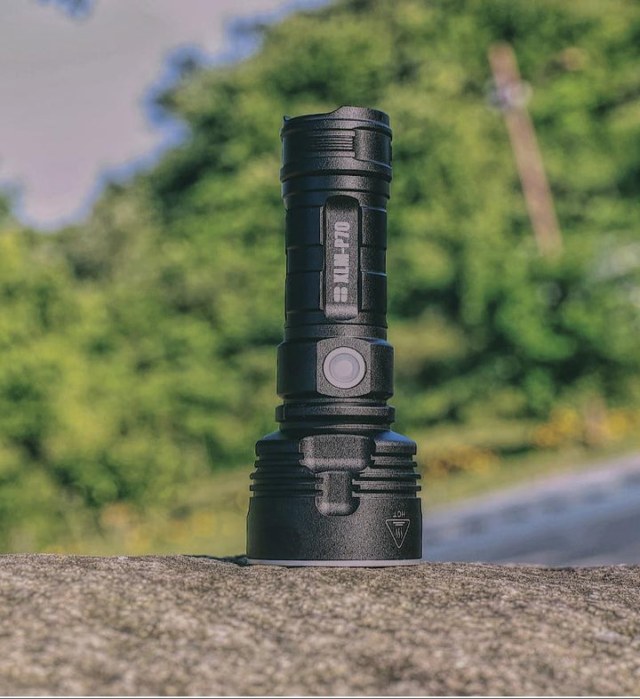 PowerLight - LED taktisk lommelykt | Luvikno
