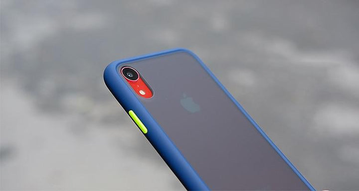 Armor - Anti-Knock Matte iPhone Deksel | Luvikno