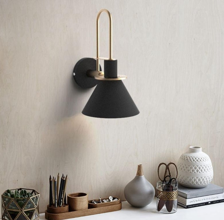 Salena - Moderne Vegglampe | Luvikno