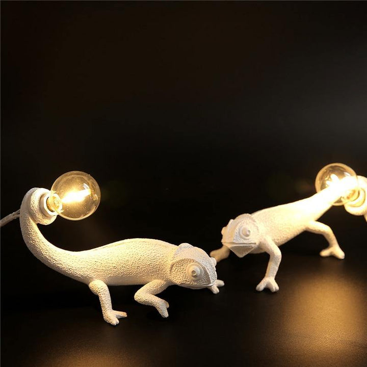 Nordic Modern Chameleon Lizard Desk Light | Luvikno