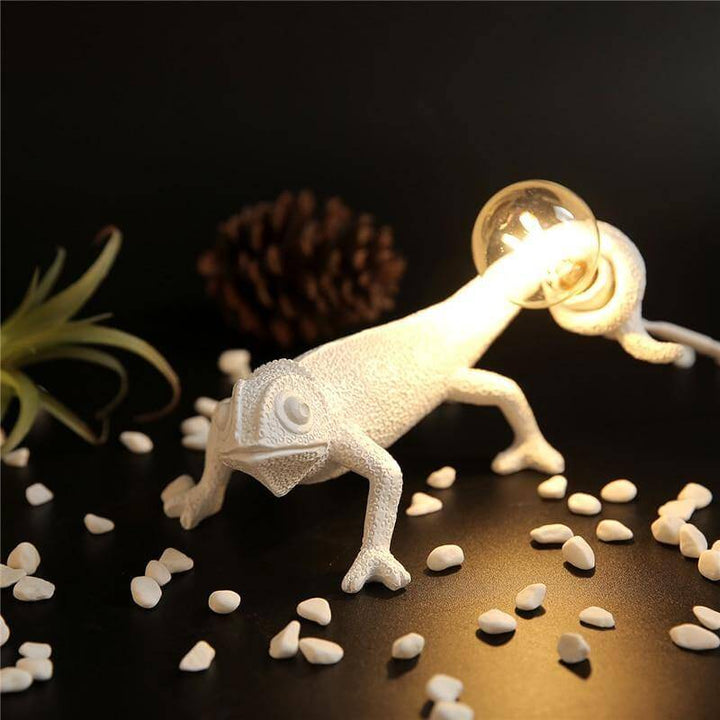 Nordic Modern Chameleon Lizard Desk Light | Luvikno