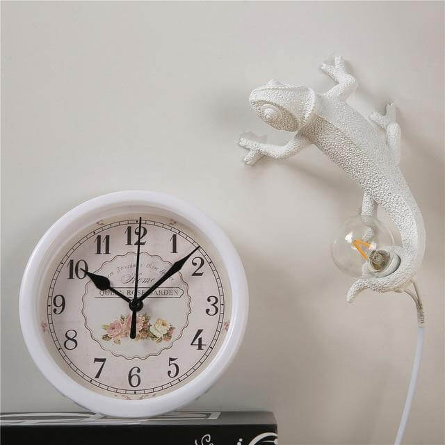 Nordic Modern Chameleon Lizard Desk Light | Luvikno
