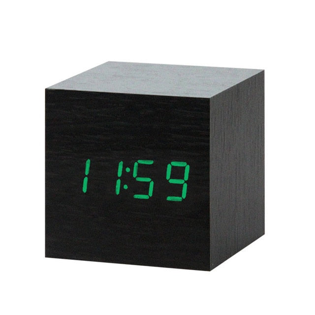 Luvikno | Minimalistisk Digital LED Vekkerklokke med Talekontroll – Elegant Design og Klart Display for Uanstrengte Morgener