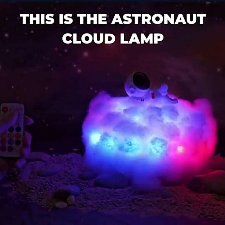 Astronaut Fargerike Skyer Nattlys | Luvikno
