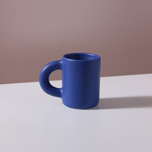 Athenea Cup – Luksus Porselen Kopp med Geometrisk Design Bolleheis