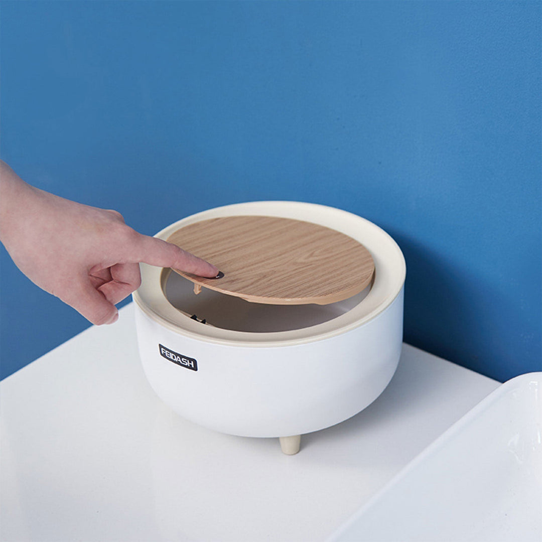 Desktop Elegant Mini Non-Slip Trash Can | Luvikno