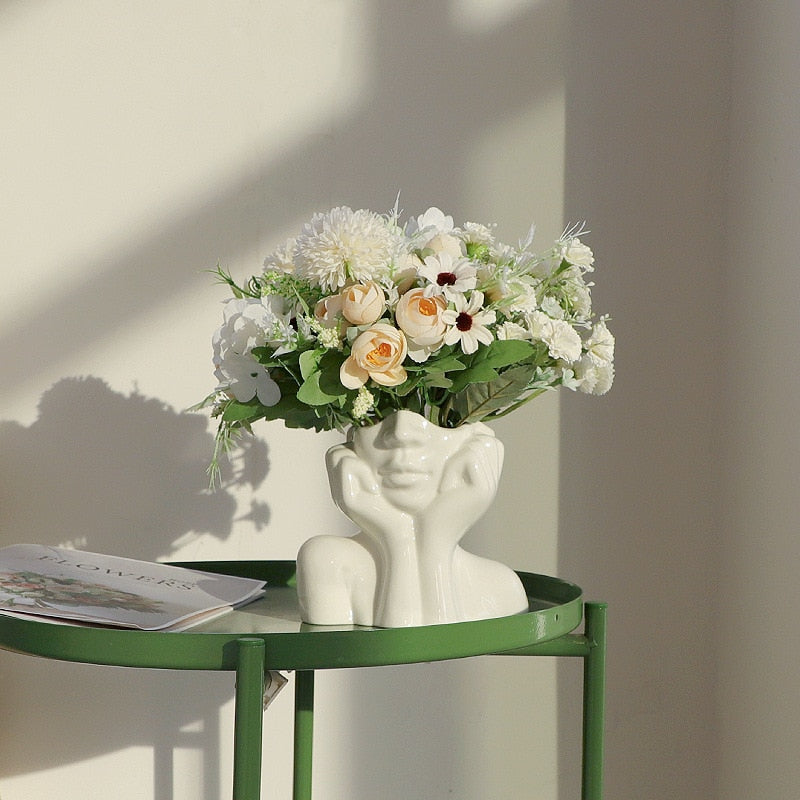 Keramisk Abstrakt Menneskeansikt Luviknoomster Vase | Luvikno
