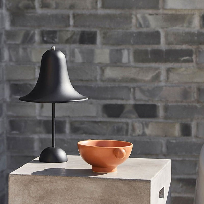 Luvikno | Classic Cap Wireless Table Lamp - Tidløst Design og Holdbart Batteri