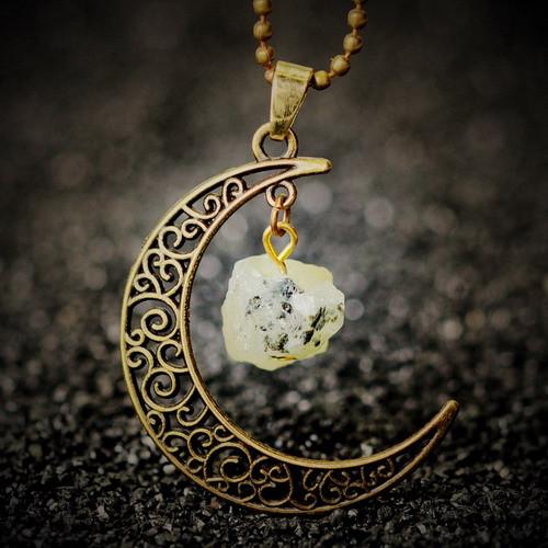 Healing Crystal Necklaces | Luvikno