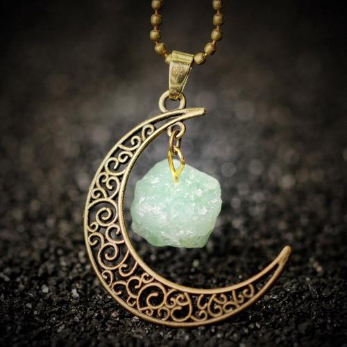 Healing Crystal Necklaces | Luvikno