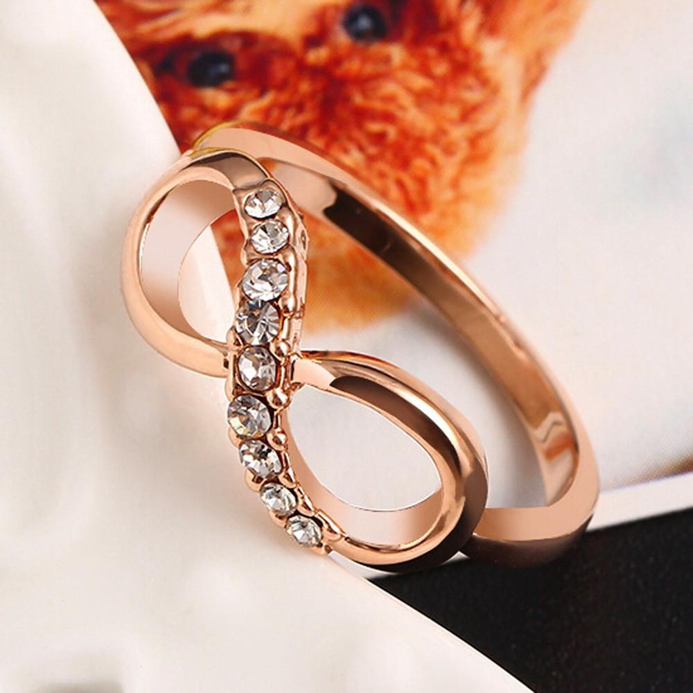 Luksus Gull Uendelig Ring | Luvikno