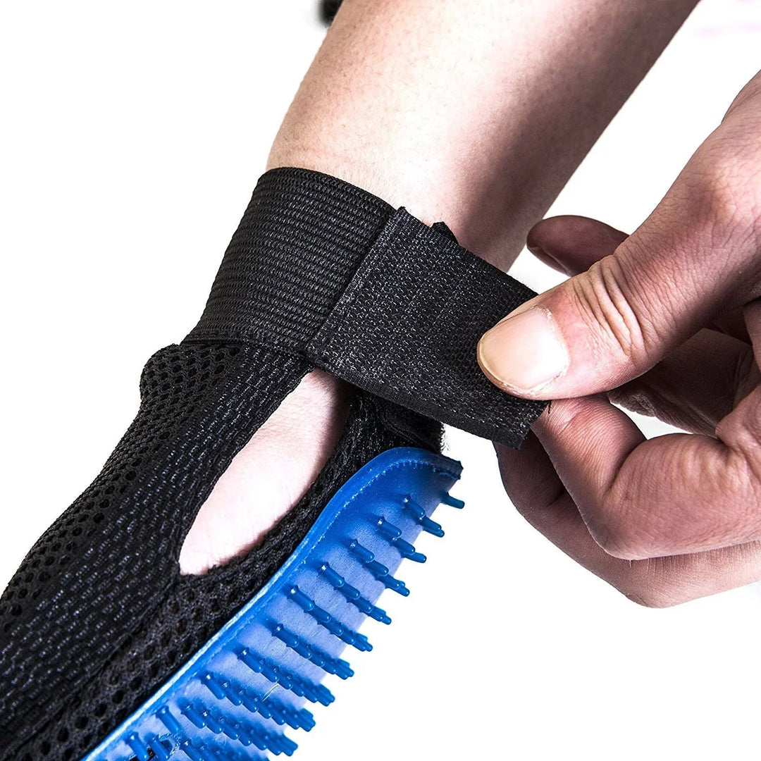 Pet Grooming Glove – FurEase Luvikno