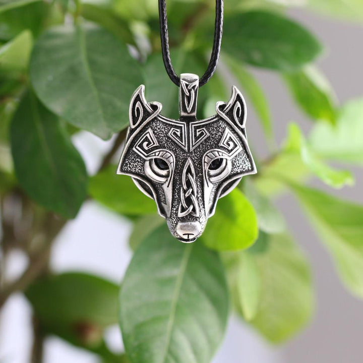 Norse Wolf Head Necklace - Gratis frakt! | Luvikno