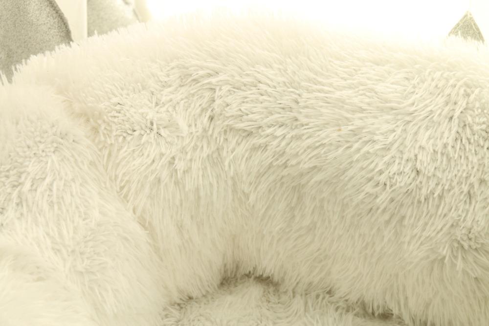 Mini - Rund P fluffy Plush Kattested | Luvikno