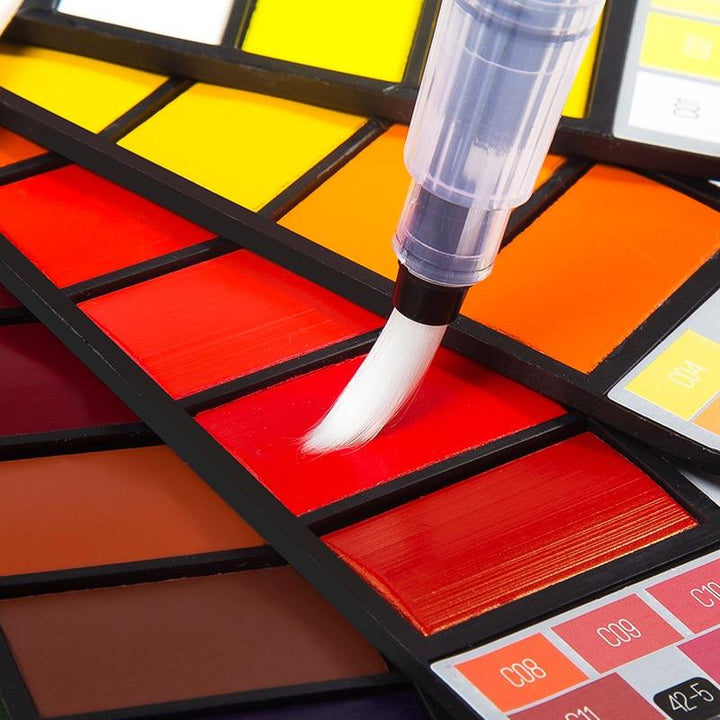 Vannfarge sett med vannpensel og pigment | Luvikno