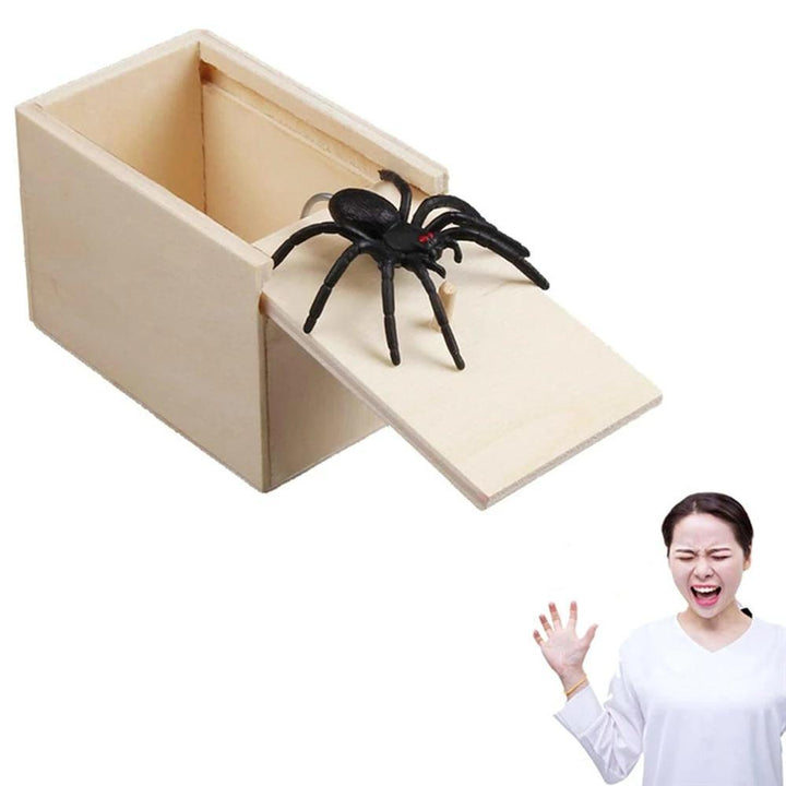 Jumping Spider Prank Box | Luvikno
