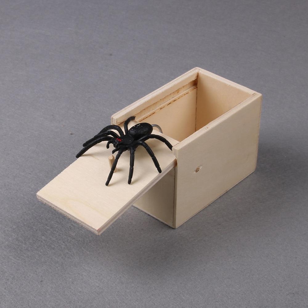 Jumping Spider Prank Box | Luvikno