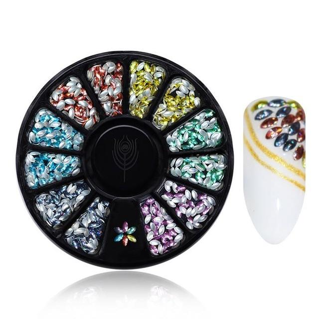 Rhinestone Nail Art Perler | Luvikno