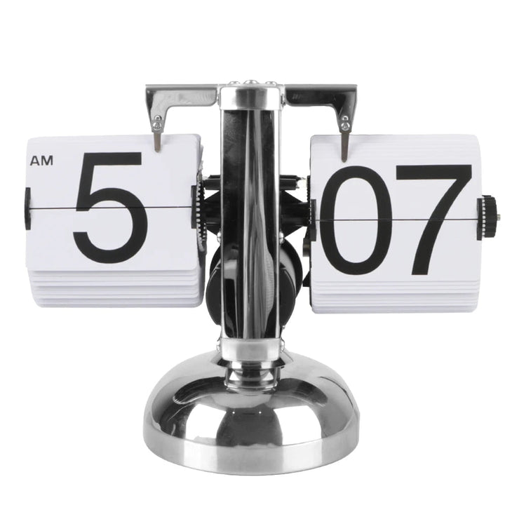 Retro Flip Clock with Automatic Turning Element | Luvikno