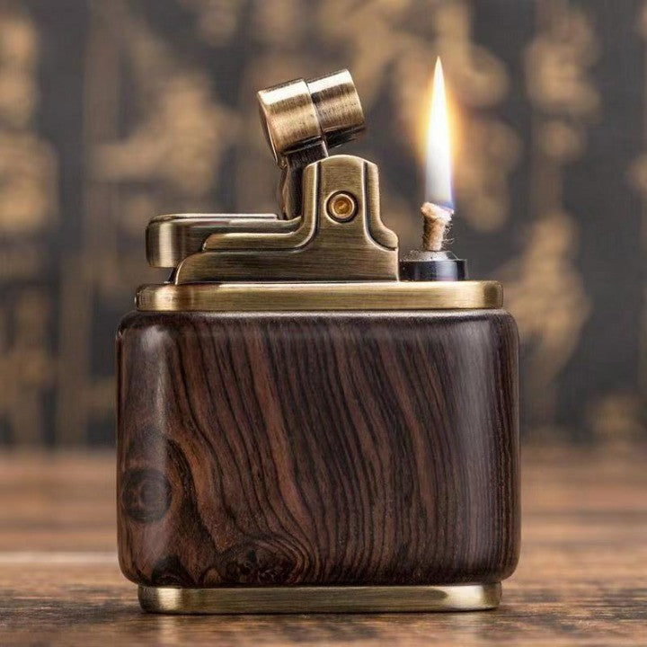 Trefoldig Vintage Spark Kerosene Tenner | Luvikno