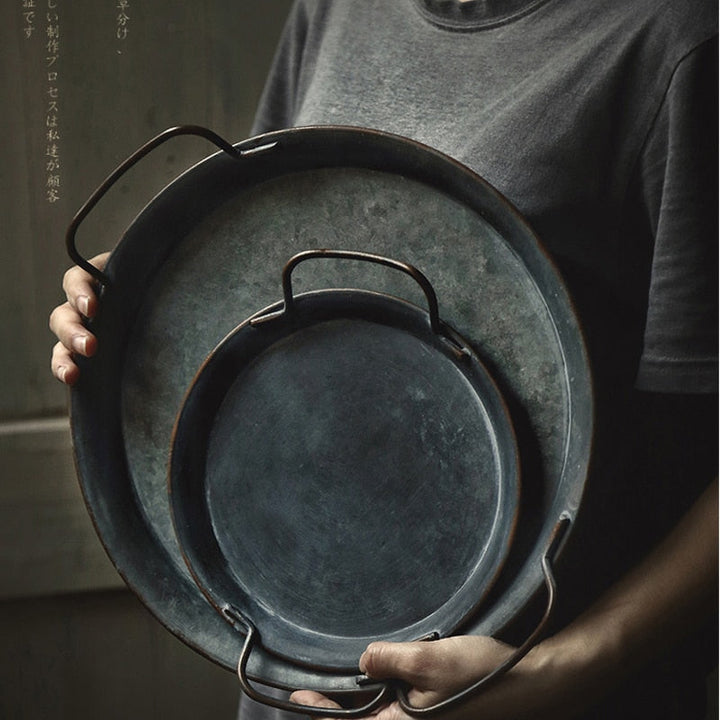 Retro metallplate med håndtak Håndlaget vintage lagrings brødbrett | Luvikno