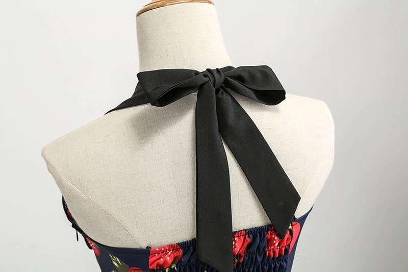 Luvik | Vintage mekko - Pin-Up Mansikat