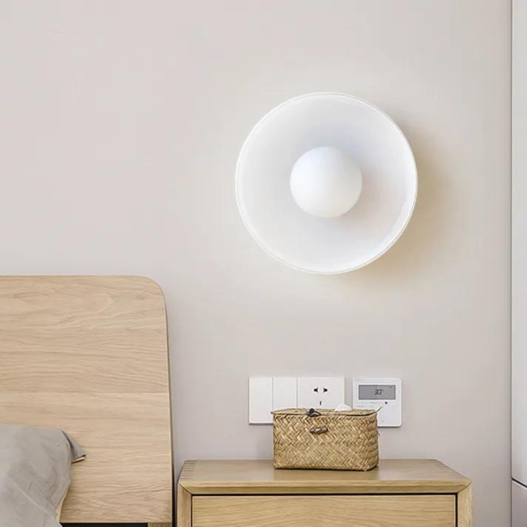 Luvikno | Rund Taklampe med Stilig Funksjonalitet - LumiSphere
