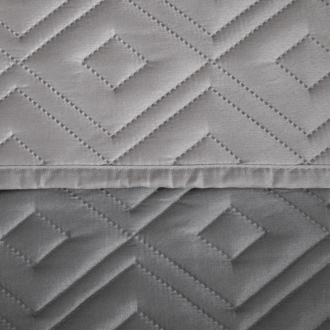 Quilted Sofa Cover Pet Protector Throw Waterproof Sofa Slip Covers 1/2/3 Settee Luvikno