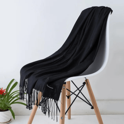 Luvik | lämmin naisten huivi pehmeä tekstuuri ja elegantti ilme