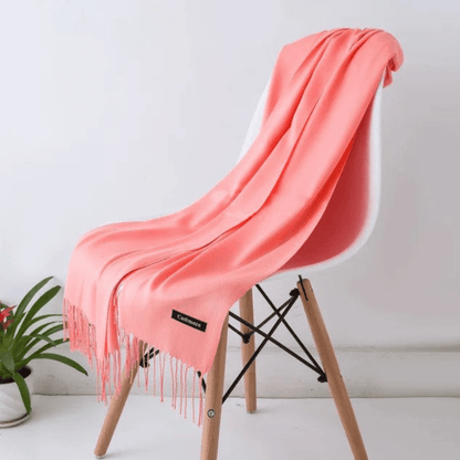 Luvik | lämmin naisten huivi pehmeä tekstuuri ja elegantti ilme