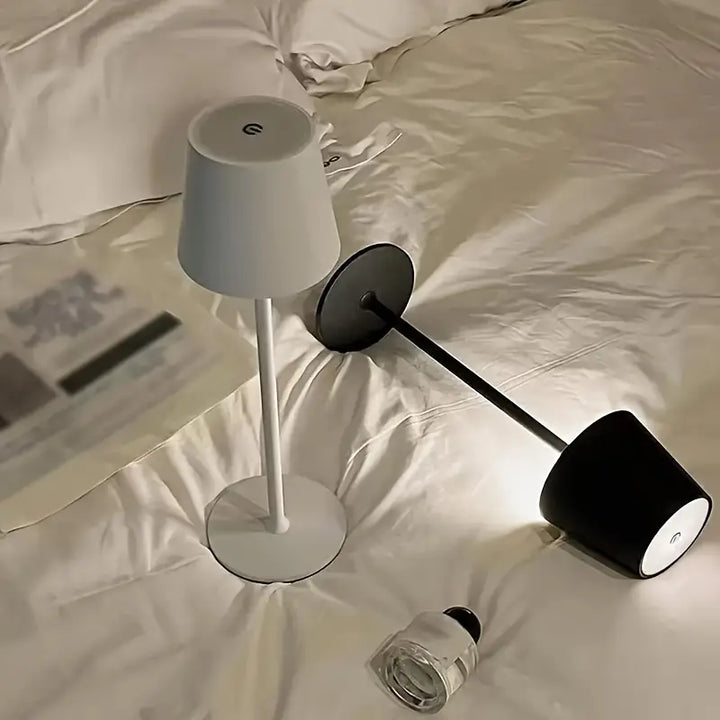 Luvikno | LED Bordlampe – Trådløs, Berøringskontroll & Dimmbar Lys